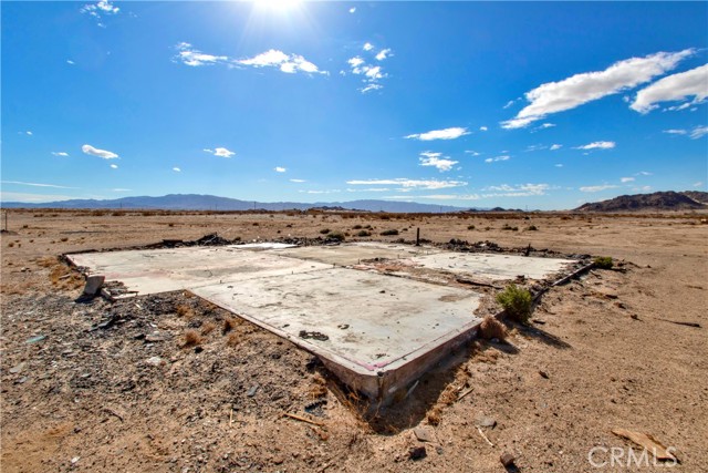 Detail Gallery Image 3 of 21 For 2660 Bristol Ave, Twentynine Palms,  CA 92277 - – Beds | – Baths