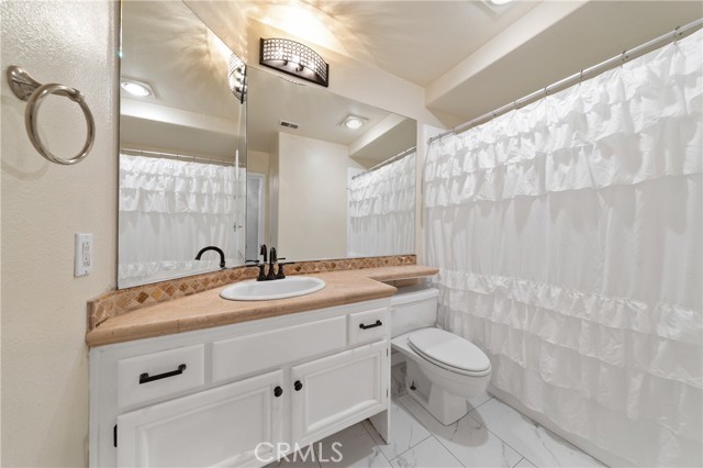 32122 Corte Eldorado, Temecula CA: https://media.crmls.org/medias/f84243b8-a234-44c5-ae24-8dcec50bc9a4.jpg