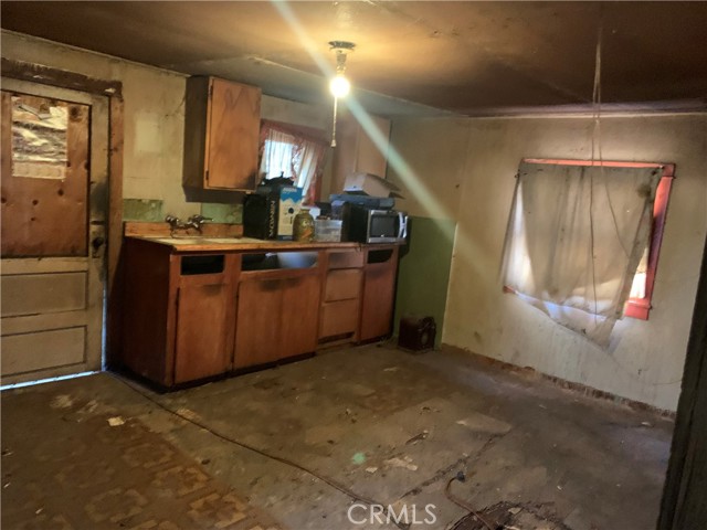 Detail Gallery Image 2 of 7 For 1190 W 7th, San Bernardino,  CA 92411 - 3 Beds | 1 Baths