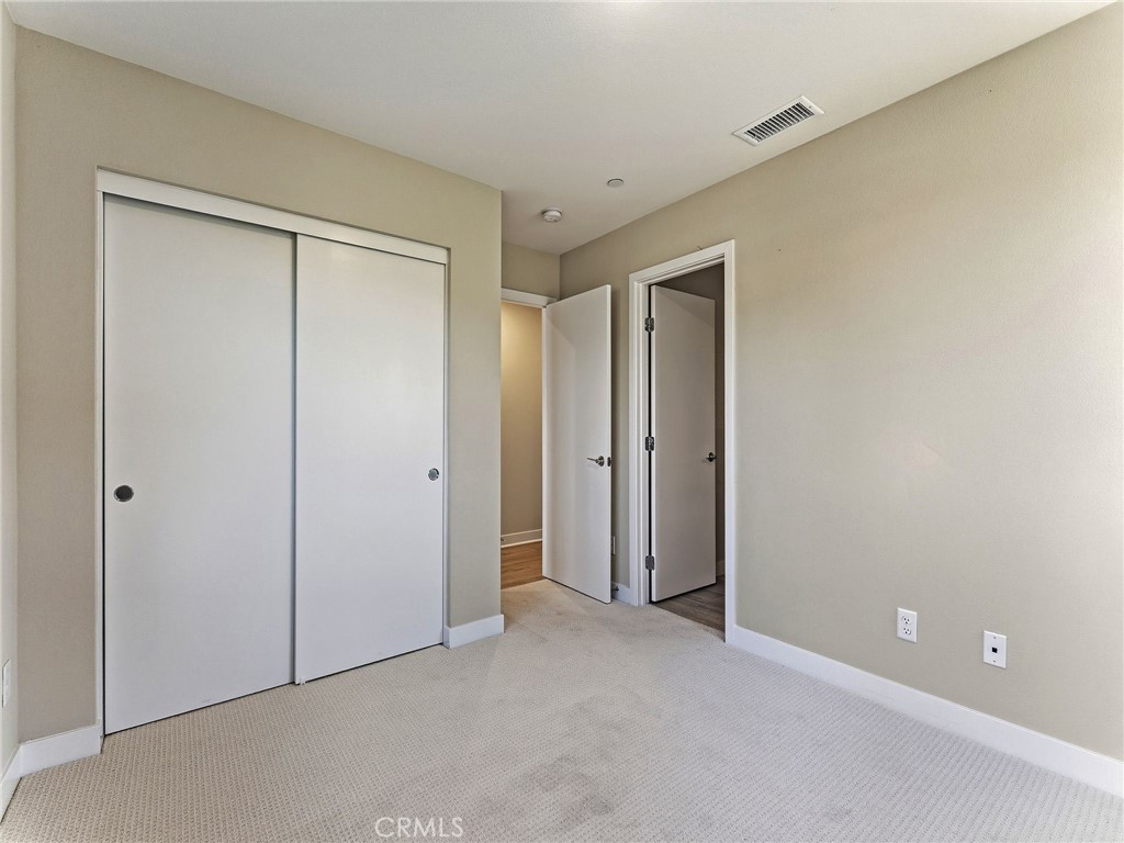 MLS #OC25245479 image #14