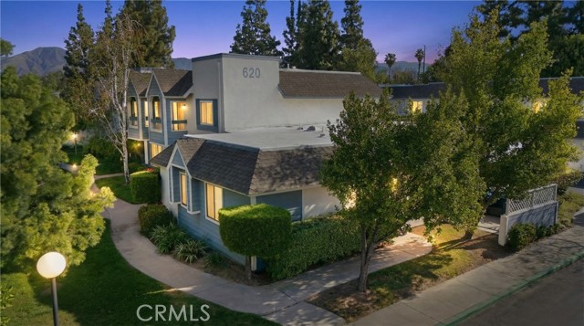 Front Image Thumbnail for CRDW26072631