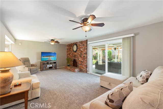 5132 New York Avenue, Cypress CA: https://media.crmls.org/medias/f8430129-33fc-44b7-b778-1614e15fc22a.jpg