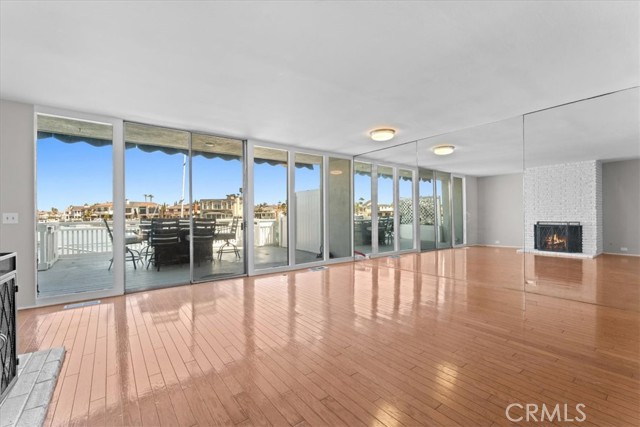 Detail Gallery Image 4 of 38 For 4053 Aladdin Dr, Huntington Beach,  CA 92649 - 3 Beds | 2/1 Baths