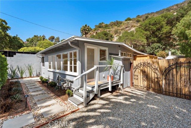 21062 Laguna Canyon Road, Laguna Beach CA: https://media.crmls.org/medias/f8433576-368a-4b1c-aebc-e6e605746641.jpg