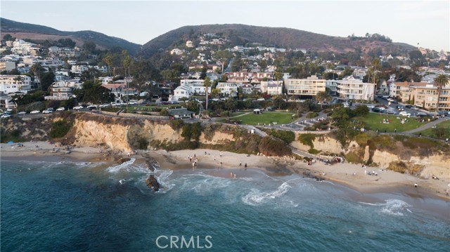 Detail Gallery Image 3 of 25 For 558 Cliff Drive, Laguna Beach,  CA 92651 - 4 Beds | 4 Baths