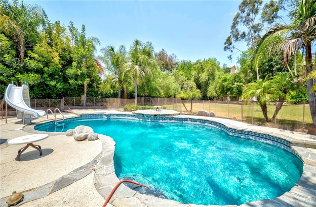 3025 E Hillside Drive, West Covina CA: https://media.crmls.org/medias/f848181f-5c09-48ea-99d2-0c5e8329f96c.jpg