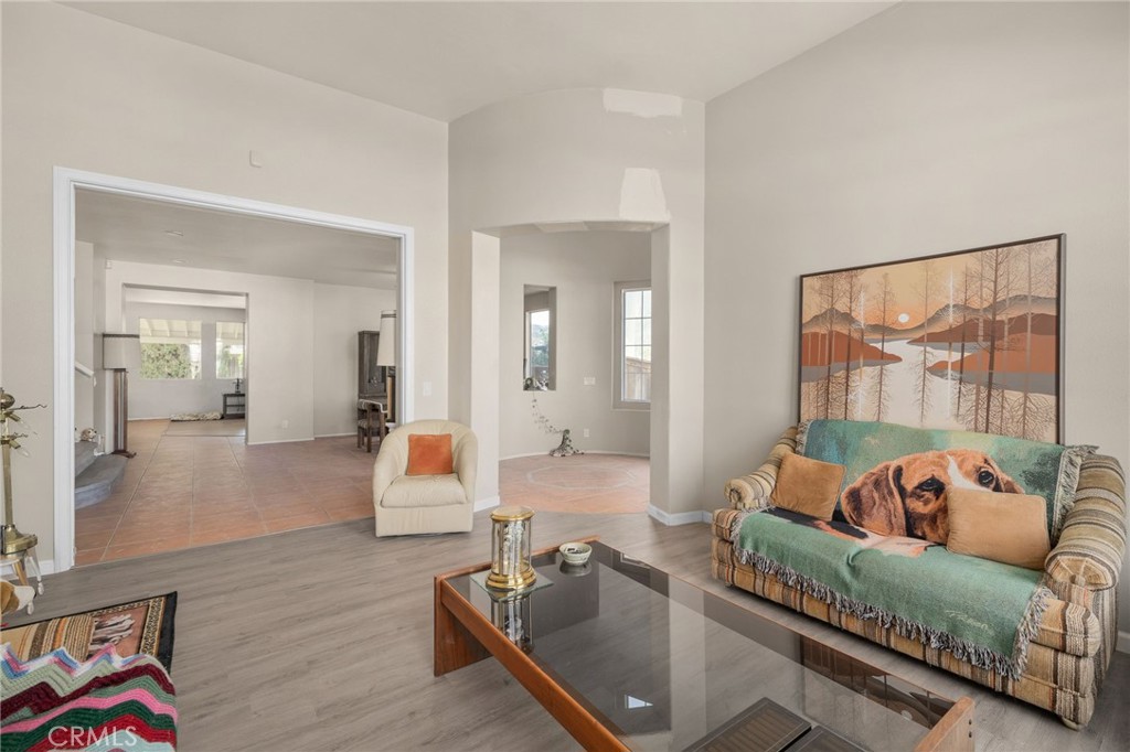 MLS #CV25170350 img 5