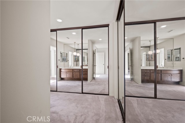 21 Beachcomber Drive, Corona del Mar CA: https://media.crmls.org/medias/f8498a40-c1d1-4f42-bf82-8f094ecf429e.jpg