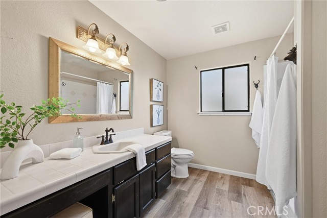 Detail Gallery Image 18 of 37 For 18752 North Shore, Hidden Valley Lake,  CA 95467 - 3 Beds | 2 Baths