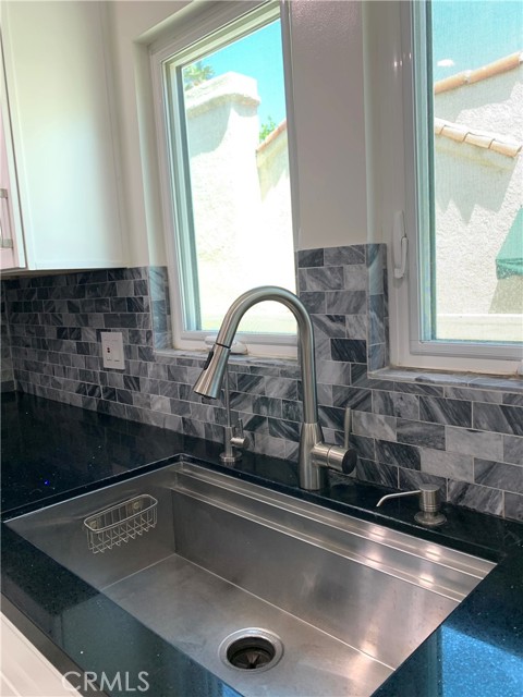 220 Laurel Avenue, Arcadia CA: https://media.crmls.org/medias/f849fb1b-bb5d-45b3-b335-0f71ad08cb5f.jpg