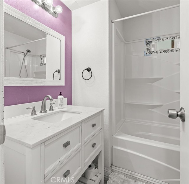 Detail Gallery Image 10 of 36 For 1380 N Citrus #G17, Covina,  CA 91722 - 2 Beds | 2 Baths