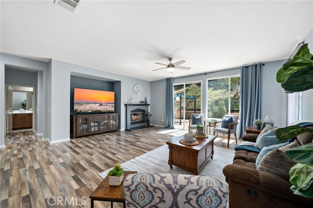 36060 Lipizzan Lane, Wildomar CA: https://media.crmls.org/medias/f84b3880-7801-4009-b9d7-7486e8385fcc.jpg