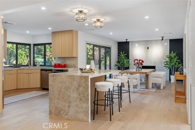 6032 Sun Knoll Circle, Yorba Linda CA: https://media.crmls.org/medias/f84b637d-fa16-4381-839f-715e21df0759.jpg