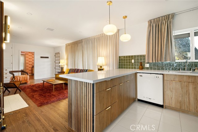 Detail Gallery Image 11 of 32 For 13420 Wentworth St, Arleta,  CA 91331 - 2 Beds | 1/1 Baths
