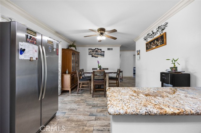 Detail Gallery Image 13 of 31 For 7172 Hayes Cir, Buena Park,  CA 90620 - 3 Beds | 2 Baths