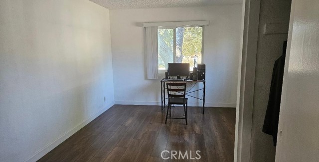 Detail Gallery Image 8 of 13 For 517 Wayland Ct, Claremont,  CA 91711 - 2 Beds | 2/1 Baths