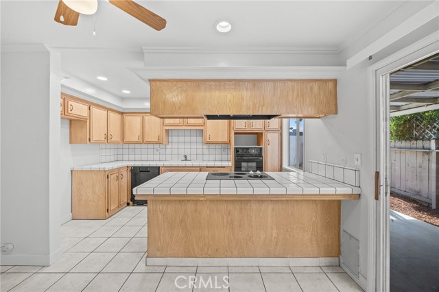 Detail Gallery Image 17 of 38 For 17920 Irvine Bld #55,  Tustin,  CA 92780 - 2 Beds | 2 Baths