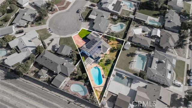 325 Echo Court, San Bernardino CA: https://media.crmls.org/medias/f84d4b35-7eb2-44fa-8949-2f383373a2cd.jpg