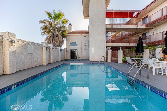 7625 Reseda Boulevard, Reseda CA: https://media.crmls.org/medias/f84d7e91-d80d-4779-9998-183c37c2ab95.jpg