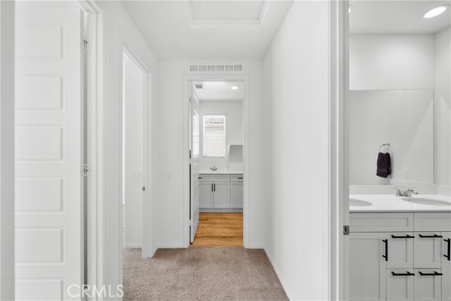 11298 Finders Court, Corona CA: https://media.crmls.org/medias/f84db52d-3622-426e-9b94-dec66b45a915.jpg