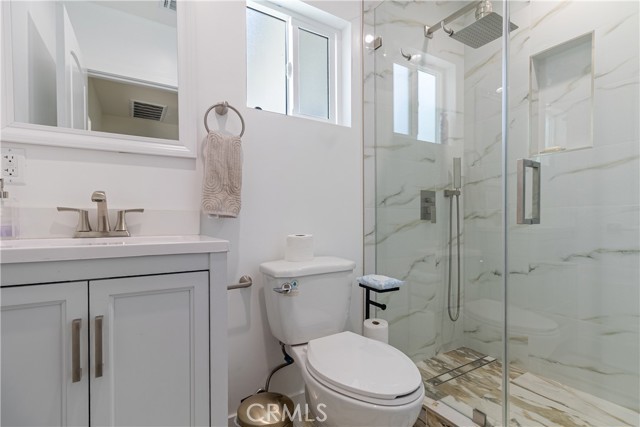 Detail Gallery Image 46 of 51 For 14159 Gault St, Van Nuys,  CA 91405 - 3 Beds | 2 Baths