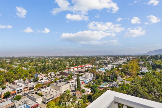 Detail Gallery Image 50 of 71 For 4248 Vanetta Dr, Studio City,  CA 91604 - 5 Beds | 4/1 Baths