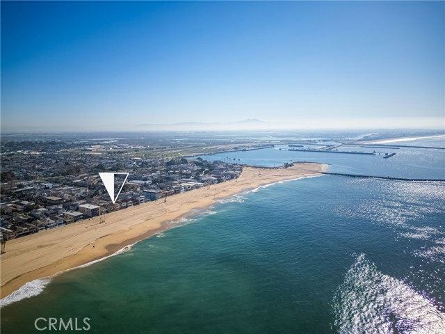 1207 Seal Way, Seal Beach CA: https://media.crmls.org/medias/f84f6de6-b0d2-464f-9186-0640d06dbcb2.jpg