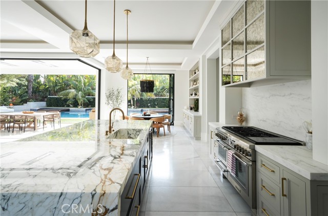 34 S Sur, Newport Coast CA: https://media.crmls.org/medias/f8504fdb-2e37-408e-8b25-5c1079022565.jpg