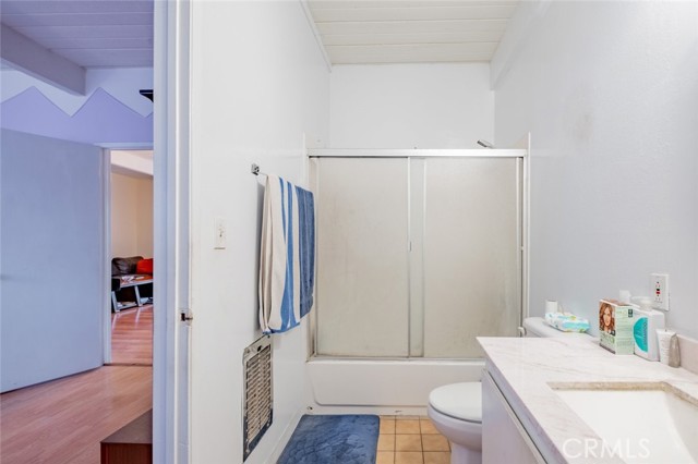 Detail Gallery Image 23 of 27 For 7924 Woodman Ave #16,  Panorama City,  CA 91402 - 1 Beds | 1 Baths