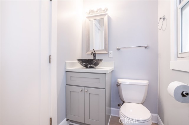 Detail Gallery Image 26 of 33 For 11256 Haskell Ave, Granada Hills,  CA 91344 - 4 Beds | 3 Baths