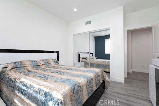 Detail Gallery Image 22 of 52 For 9124 N Nilo Ln, Panorama City,  CA 91402 - 4 Beds | 3/1 Baths