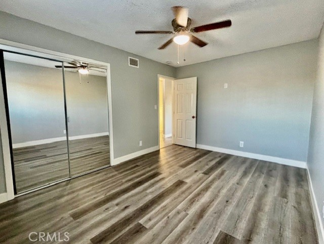 Detail Gallery Image 7 of 16 For 17092 Emerald #D,  Huntington Beach,  CA 92647 - 3 Beds | 2 Baths