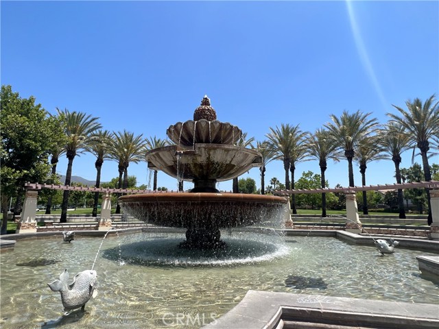 16036 Olivas Lane, Fontana CA: https://media.crmls.org/medias/f8516d84-3934-4a66-8aaa-c4f1d9e94deb.jpg
