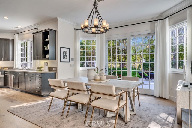 5451 Newcastle Lane, Calabasas CA: https://media.crmls.org/medias/f8518de9-ddef-4ec6-ad39-5d6374ddf3f2.jpg