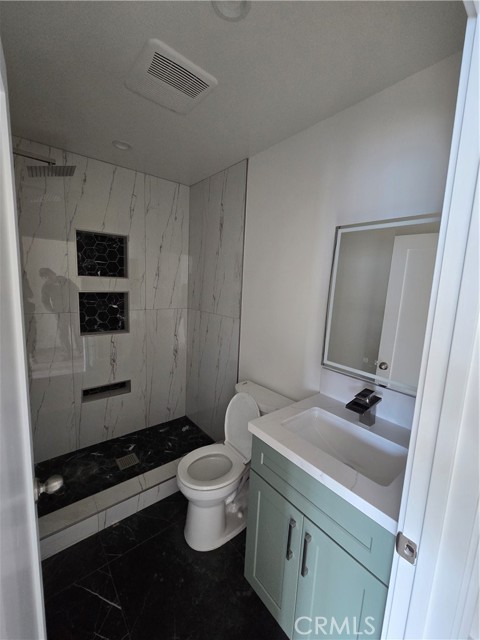 14306 Crossdale, Norwalk CA: https://media.crmls.org/medias/f851a7ec-b075-4045-9db6-b146cb6b71c3.jpg