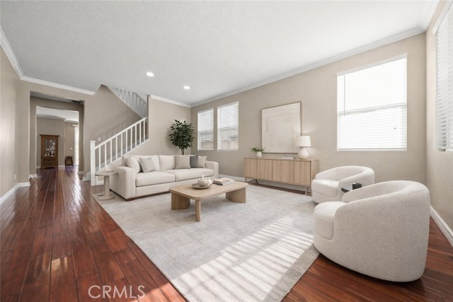 Detail Gallery Image 4 of 17 For 1275 S Cabernet, Anaheim,  CA 92804 - 4 Beds | 2/1 Baths