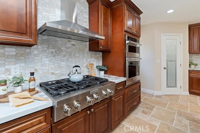 1730 Sunny knoll, Fullerton CA: https://media.crmls.org/medias/f8530e05-e35f-4140-bb1e-fdde05f5ef43.jpg