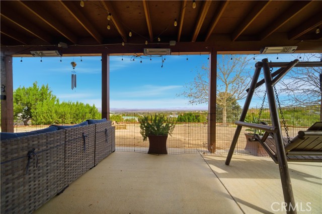 9385 Pinon Hills, Pinon Hills CA: https://media.crmls.org/medias/f853cdff-ad78-4cc6-be2a-ca8497c075b1.jpg