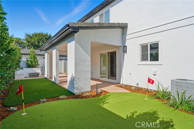 Detail Gallery Image 21 of 35 For 317 Rochester, Costa Mesa,  CA 92627 - 7 Beds | 6/1 Baths