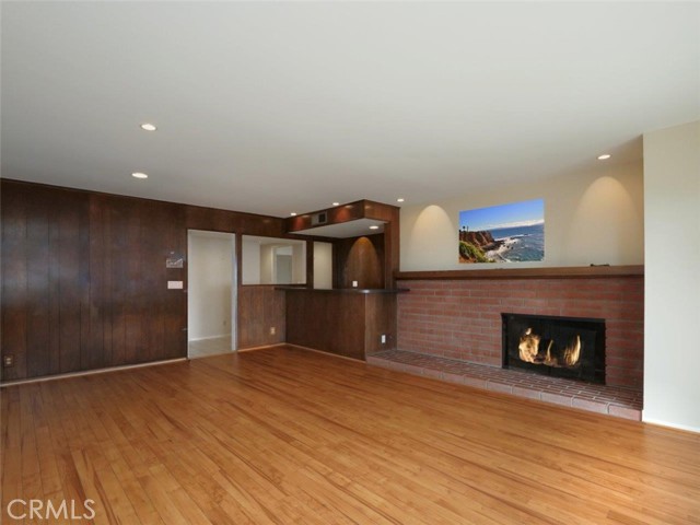 Detail Gallery Image 9 of 37 For 6790 Vallon Dr, Rancho Palos Verdes,  CA 90275 - 4 Beds | 2/1 Baths