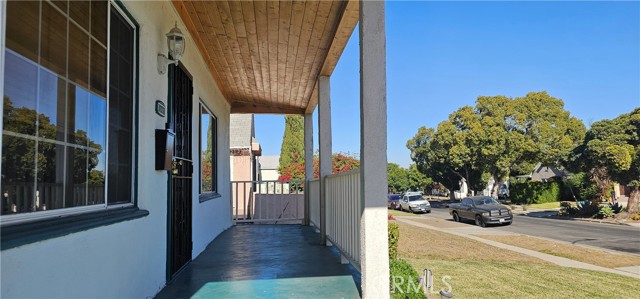 Detail Gallery Image 2 of 13 For 7619 La Salle Ave, Los Angeles,  CA 90047 - 2 Beds | 1 Baths