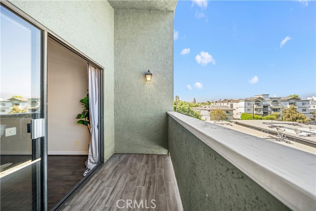 2 Bed Home for Sale in Studio City, California