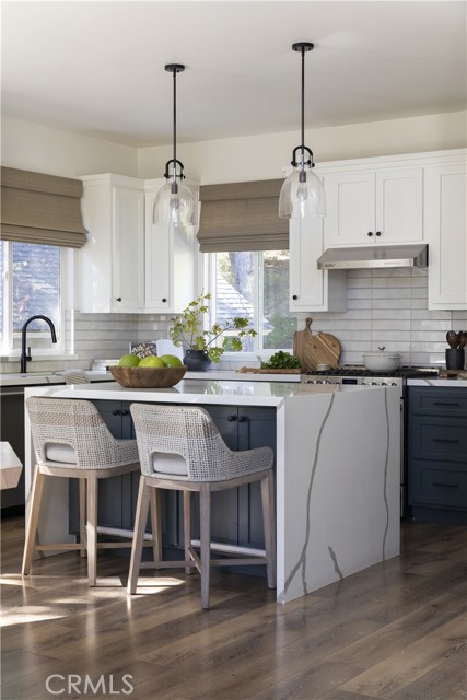 Detail Gallery Image 5 of 31 For 388 Primrose Cir, Lake Arrowhead,  CA 92352 - 6 Beds | 5 Baths