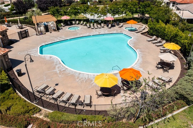 216 Colonial Drive, Calimesa CA: https://media.crmls.org/medias/f8570f1b-8027-4e93-83cd-54b199070ebc.jpg