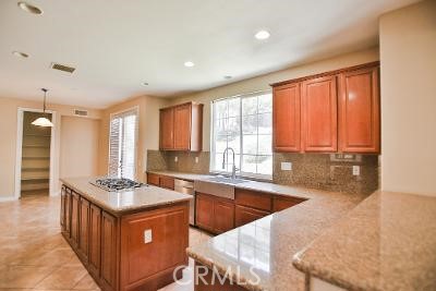 3867 Elderberry Circle, Corona CA: https://media.crmls.org/medias/f85754e8-fc5b-4d33-b101-73b863ad6d01.jpg