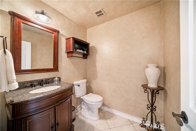 Detail Gallery Image 25 of 41 For 24662 San Vincent Ln, Mission Viejo,  CA 92691 - 4 Beds | 2/1 Baths