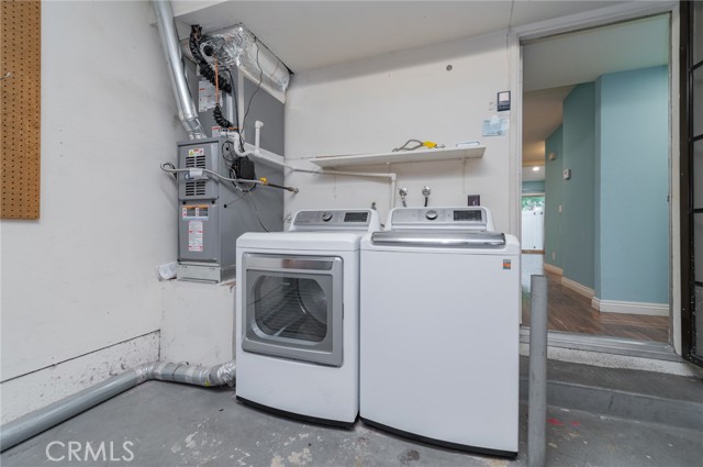 3545 Eucalyptus Street, West Covina CA: https://media.crmls.org/medias/f85885b8-9e28-455c-a32f-30cb9647f66c.jpg