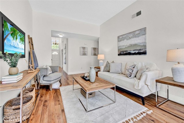 3401 Mountainside Circle, Corona CA: https://media.crmls.org/medias/f858a1e0-eef5-4921-bcb6-7f67be38afe7.jpg