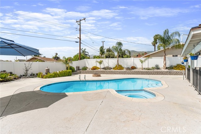5634 Mckinley Avenue, San Bernardino CA: https://media.crmls.org/medias/f8590446-d7d9-4b0b-8b7a-506173cb475f.jpg