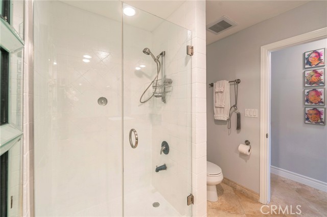 Detail Gallery Image 36 of 58 For 711 Pacific Coast #313,  Huntington Beach,  CA 92648 - 2 Beds | 2 Baths